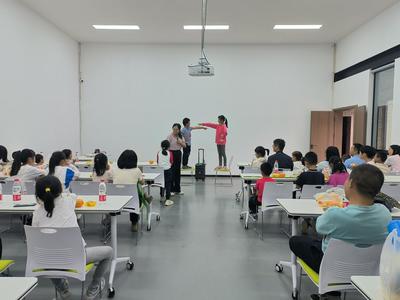 學校舉辦 &ldquo;涵養優良家風,護航子女健康成長&rdquo; 家庭教育周活動